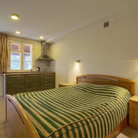 Pas Edgara 2 Apartment Nida Bagian luar foto